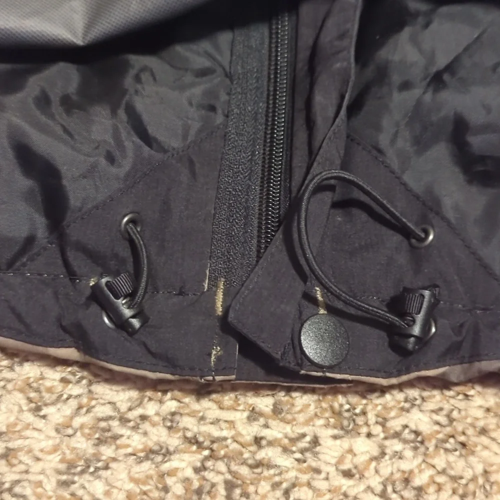 The North Face Men's Camouflage Windbreaker Rain Dryvent Jacket - Picture 8 of 9